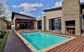 House Of Bongekile 4 Bed Luxury Home 10 Min From Kruger National Park, Malelane